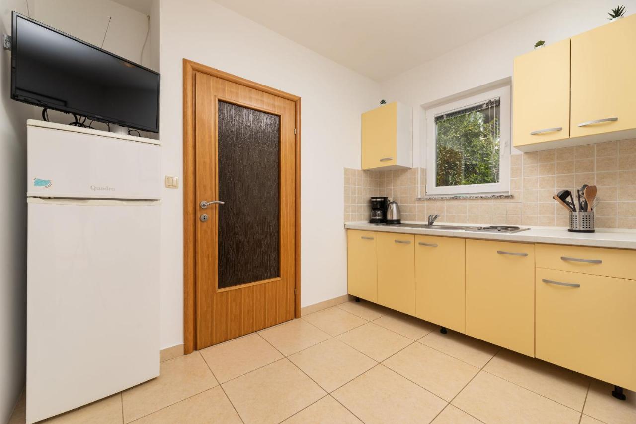 Apartment Mia Čižići Extérieur photo